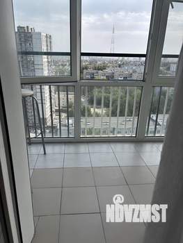 Студия квартира, вторичка, 27м2, 18/19 этаж