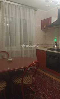 3-к квартира, вторичка, 72м2, 2/10 этаж