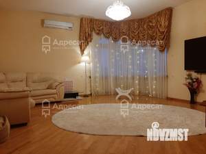 4-к квартира, вторичка, 129м2, 9/9 этаж