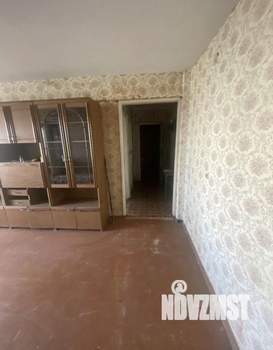 2-к квартира, вторичка, 45м2, 1/4 этаж