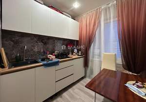 4-к квартира, вторичка, 58м2, 1/5 этаж