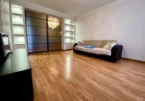 2-к квартира, вторичка, 79м2, 9/9 этаж