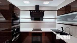 3-к квартира, вторичка, 180м2, 16/22 этаж