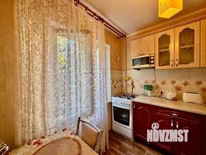 3-к квартира, вторичка, 58м2, 2/5 этаж