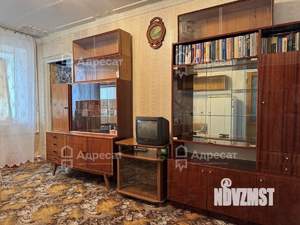 4-к квартира, вторичка, 61м2, 3/5 этаж