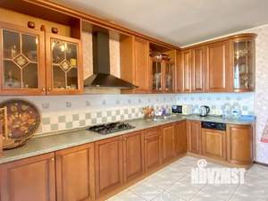 3-к квартира, вторичка, 130м2, 8/9 этаж