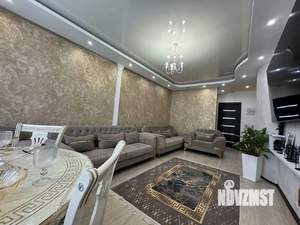 4-к квартира, вторичка, 93м2, 1/3 этаж