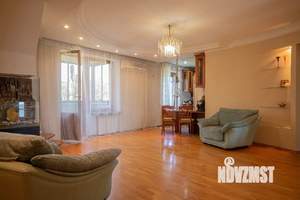4-к квартира, вторичка, 106м2, 6/6 этаж