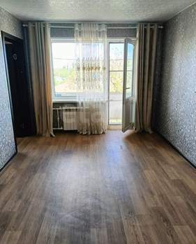 4-к квартира, вторичка, 61м2, 4/5 этаж