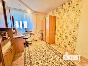 4-к квартира, вторичка, 74м2, 9/9 этаж