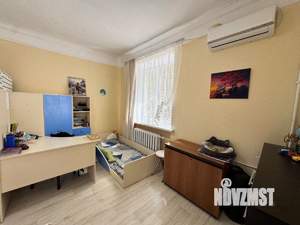 2-к квартира, вторичка, 61м2, 1/3 этаж