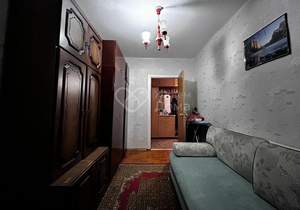 3-к квартира, вторичка, 63м2, 9/9 этаж