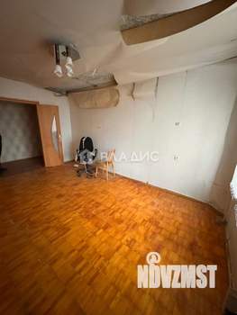 2-к квартира, вторичка, 54м2, 1/9 этаж