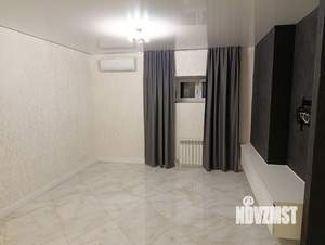 2-к квартира, вторичка, 63м2, 1/9 этаж