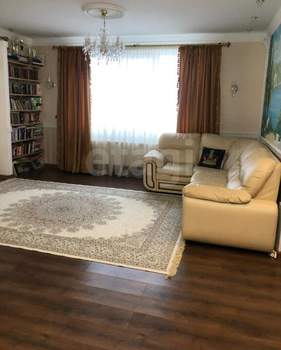4-к квартира, вторичка, 130м2, 11/17 этаж