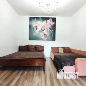 2-к квартира, вторичка, 57м2, 1/9 этаж