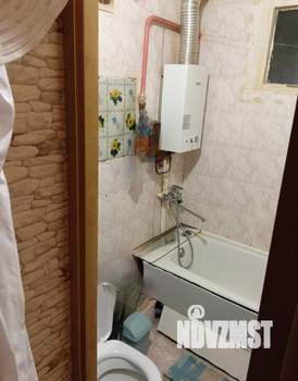 2-к квартира, вторичка, 40м2, 1/4 этаж