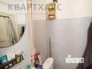 2-к квартира, вторичка, 42м2, 1/4 этаж