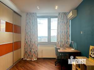 2-к квартира, вторичка, 51м2, 18/32 этаж