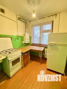 2-к квартира, вторичка, 44м2, 1/5 этаж