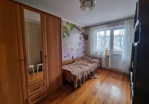 2-к квартира, вторичка, 52м2, 1/9 этаж