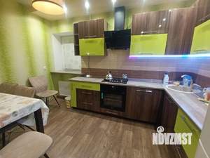 2-к квартира, вторичка, 60м2, 1/4 этаж