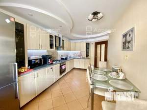 4-к квартира, вторичка, 130м2, 2/9 этаж