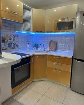 4-к квартира, вторичка, 81м2, 12/16 этаж