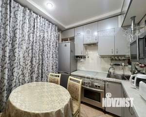 2-к квартира, вторичка, 42м2, 1/5 этаж