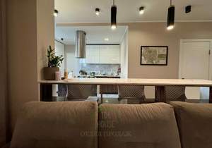 4-к квартира, вторичка, 102м2, 2/9 этаж