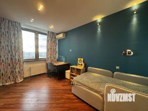 2-к квартира, вторичка, 51м2, 18/32 этаж