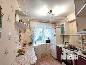 2-к квартира, вторичка, 42м2, 1/4 этаж