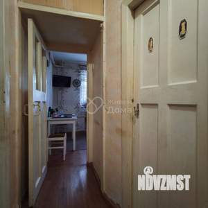 2-к квартира, вторичка, 42м2, 1/4 этаж