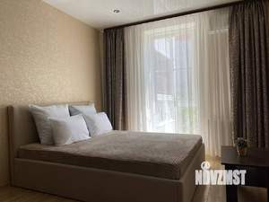 2-к квартира, вторичка, 61м2, 1/4 этаж
