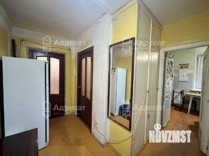 3-к квартира, вторичка, 58м2, 1/9 этаж