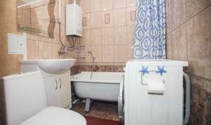 2-к квартира, вторичка, 43м2, 1/4 этаж