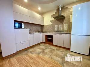 2-к квартира, вторичка, 79м2, 9/9 этаж