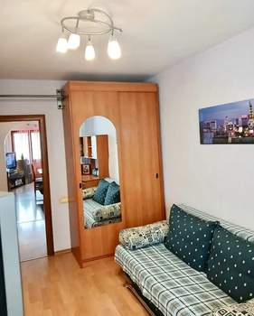 4-к квартира, вторичка, 95м2, 3/9 этаж