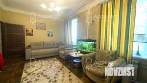 4-к квартира, вторичка, 89м2, 2/4 этаж