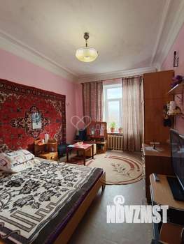 3-к квартира, вторичка, 18м2, 4/4 этаж