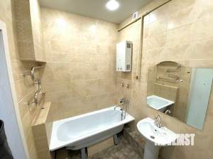 2-к квартира, вторичка, 42м2, 5/5 этаж