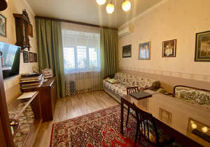 3-к квартира, вторичка, 77м2, 5/5 этаж