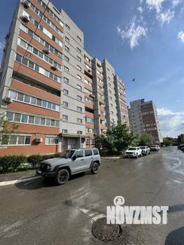 2-к квартира, вторичка, 52м2, 1/10 этаж