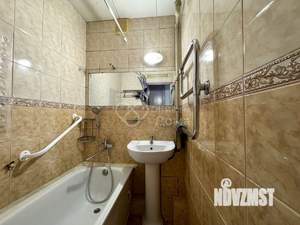 3-к квартира, вторичка, 58м2, 6/9 этаж