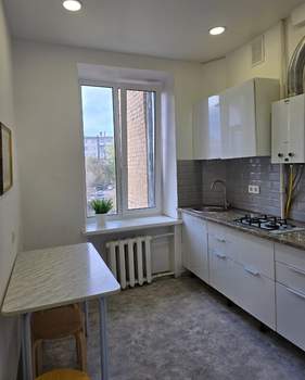 2-к квартира, вторичка, 48м2, 4/5 этаж