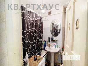 2-к квартира, вторичка, 42м2, 1/4 этаж