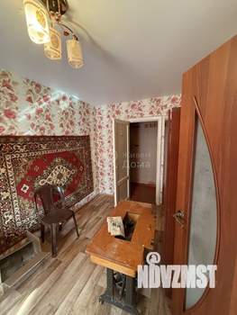 2-к квартира, вторичка, 45м2, 1/4 этаж