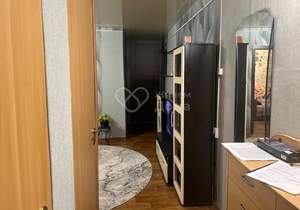 3-к квартира, вторичка, 57м2, 1/4 этаж