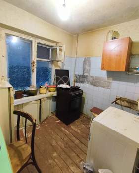 3-к квартира, вторичка, 58м2, 1/5 этаж