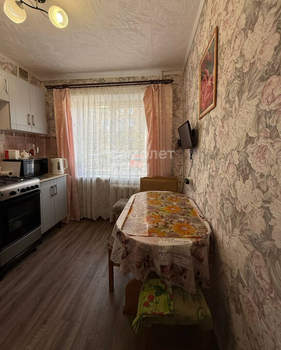 3-к квартира, вторичка, 58м2, 1/5 этаж